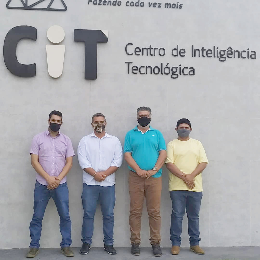 Rubens, Rodrigo Rodrigues, Sargento Belair e Henrique no Centro de Inteligência Tecnológica, em Aparecida